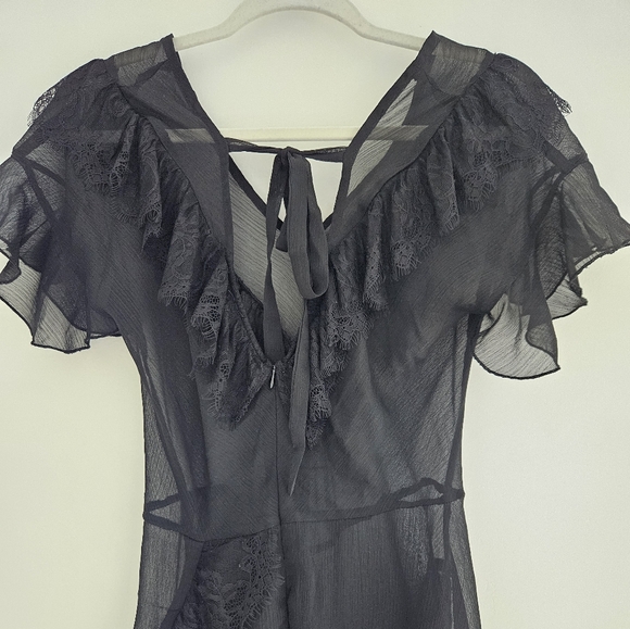 WIDOW Dolls Kill Black Gothic Layered Lace Asymmetric V-Neck Puff Sleeve Dress - Picture 7 of 9